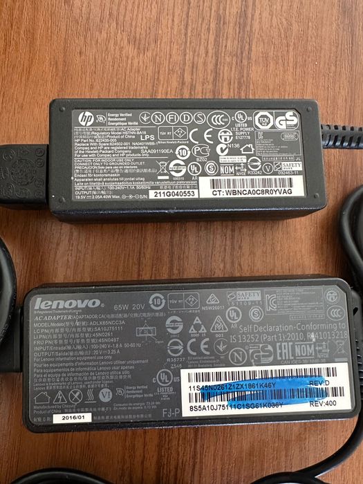 Адаптери зарядни Lenovo и HP