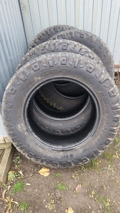 285/65 R18 шиналар 4 еуі түгел жақсы жағдайда
