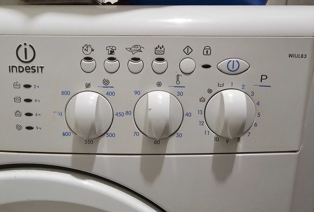 Стиральная машина indesit wiul83