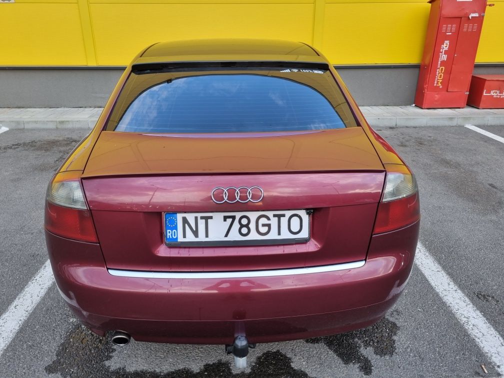 Audi A4 B6 2002 1,6  benzina ALZ