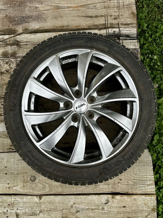 Jante Rial 8Jx18H2 5x120 Michelin 235/45 R18