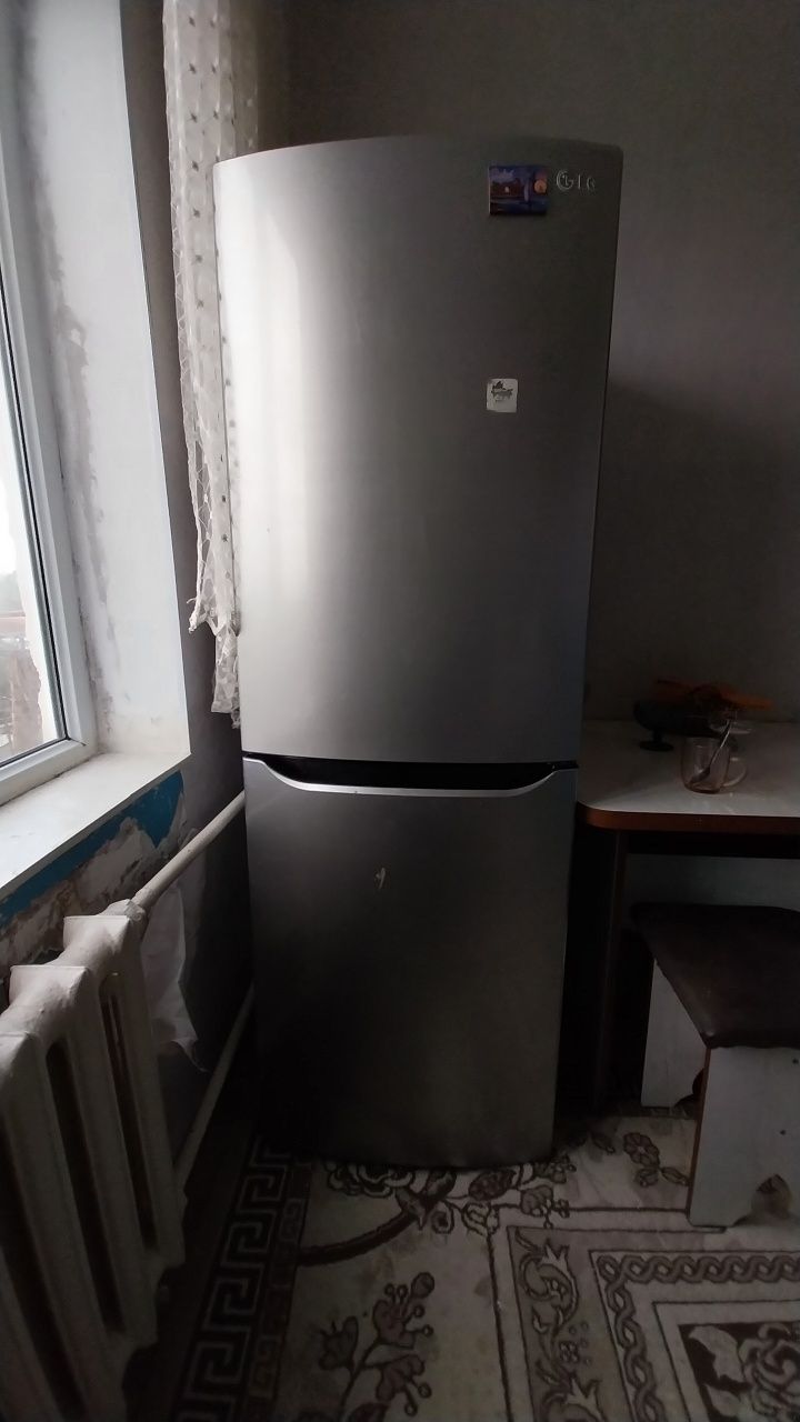 Техника Холодильник