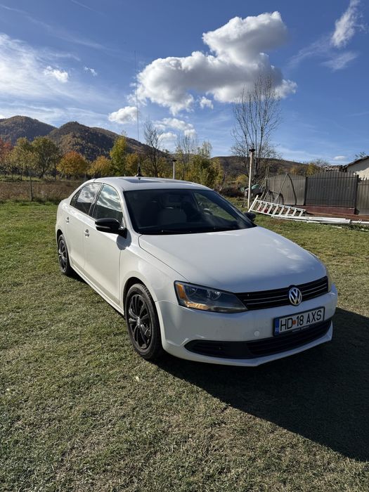 Vând Volkswagen Jetta 2.0 TDI – An 2011