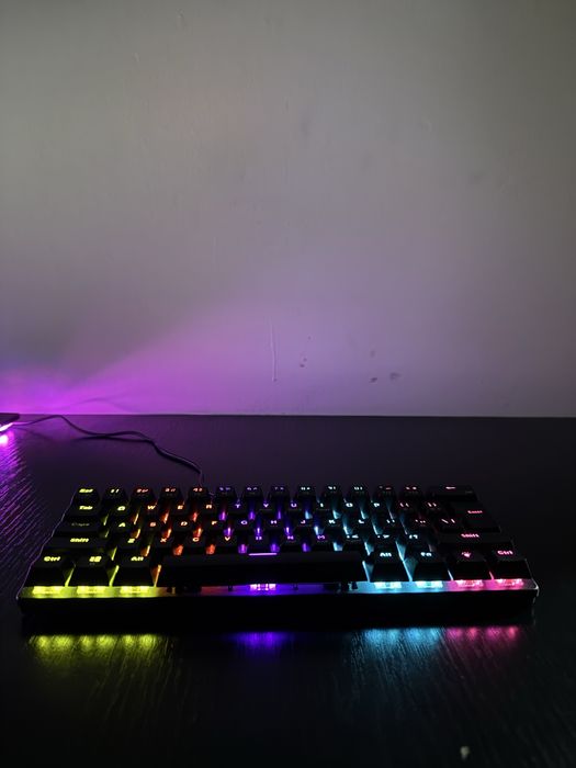 Tastatura mecanica blue switch (noua)