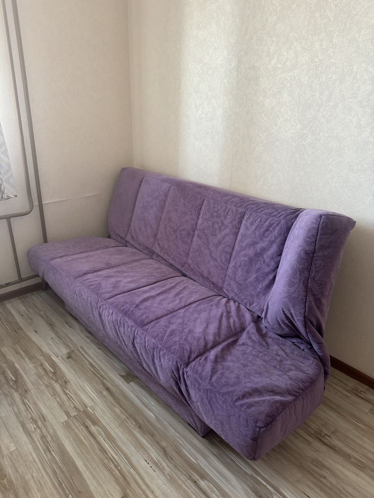 Продам диван в хорошем состояний