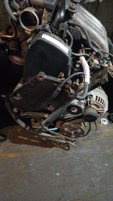 Контрактный двигатель на Фольксааген Шаран обьем  2л