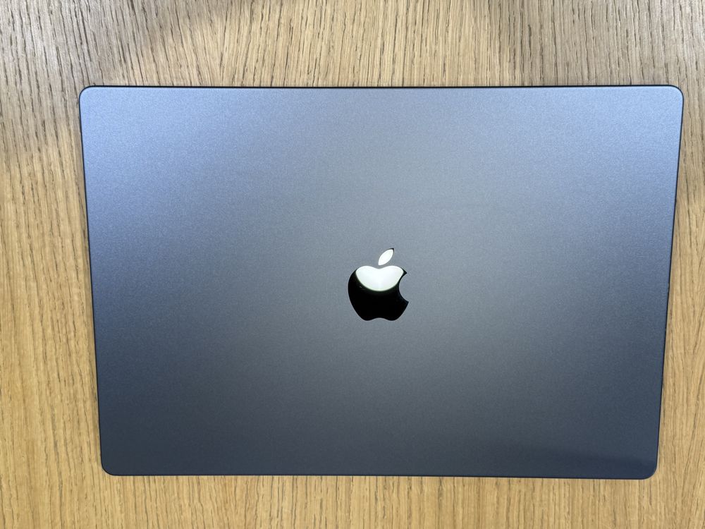 MacBook Pro 16' M3 Pro 36GB 512GB Гаранция Space Black