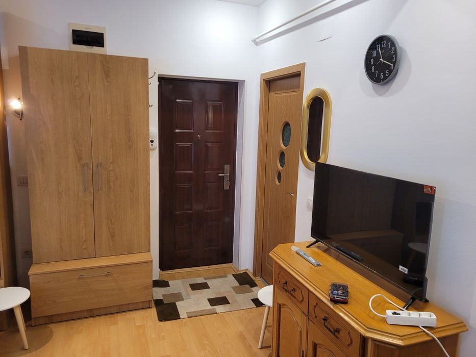 Garsoniera,44 mp.,dec,Gavana,etaj 2/6 cu lift,bloc nou,loc de parcare.