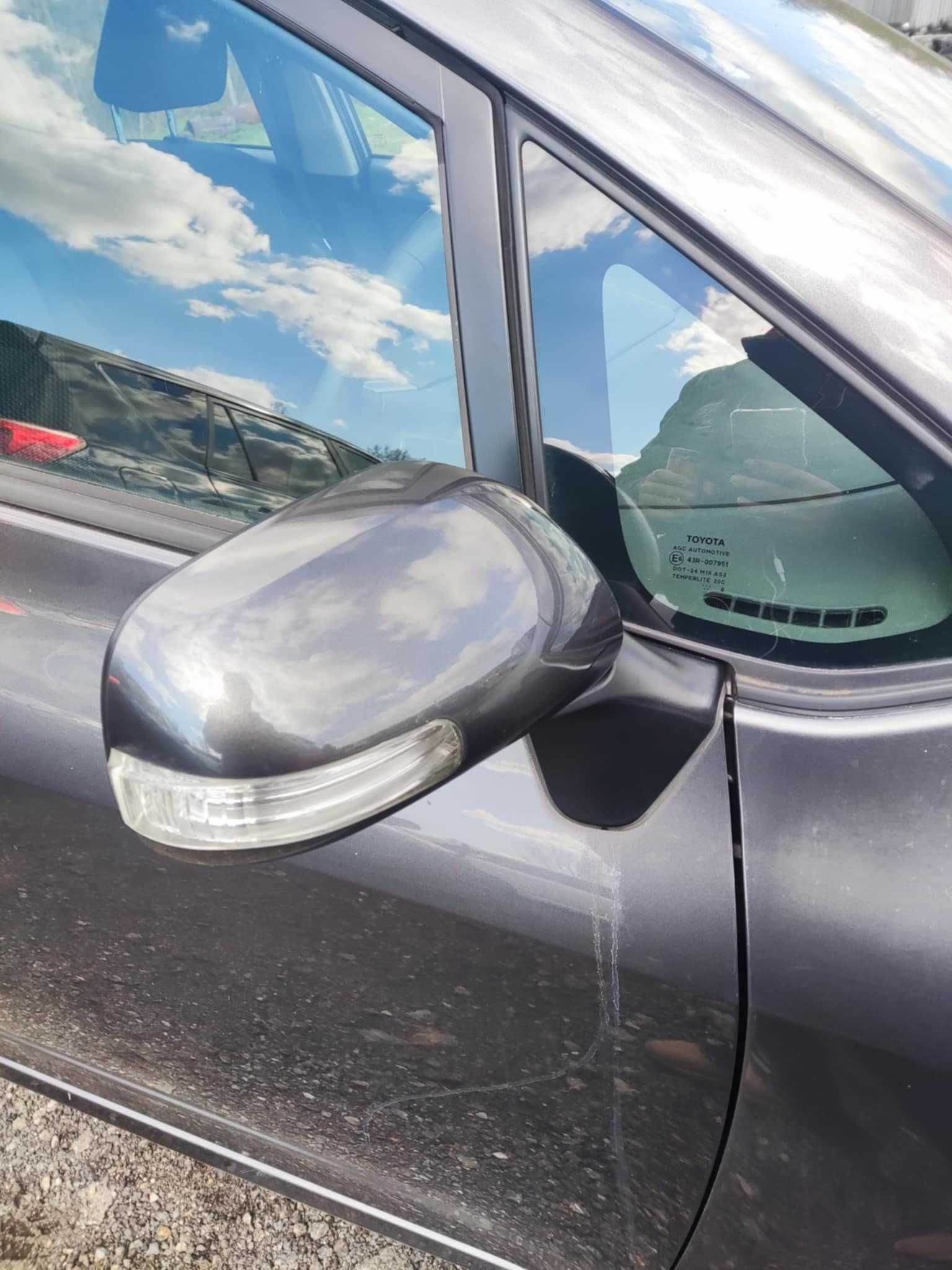Странични огледала  Toyota Auris 1.6 Valvematic  (2009-2012 г.)