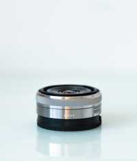 Obiectiv SONY 16 mm f2.8 PANCAKE mirrorless
