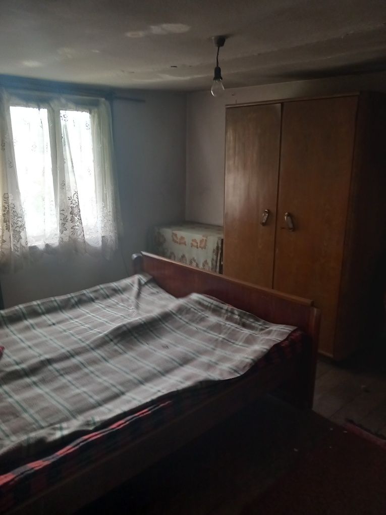 Продавам две парцели