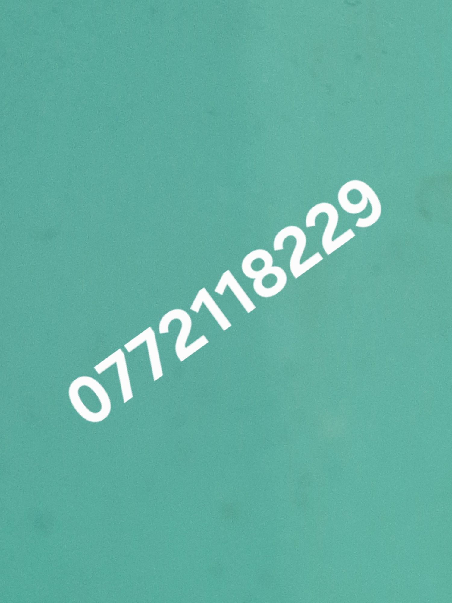 Telefon cu clapeta cu încărcător original