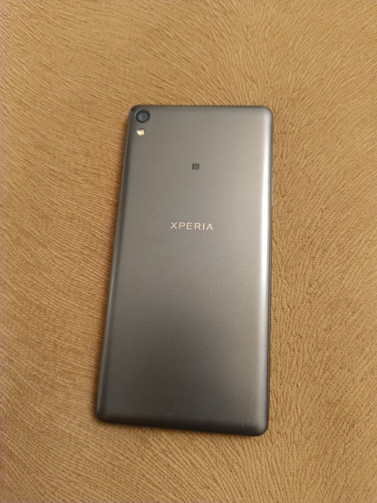 Мобилен телефон SONY Xperia