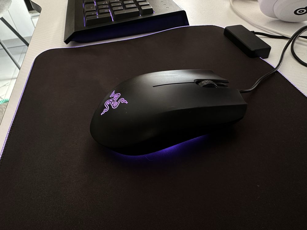 Razer мишка с пад ргб