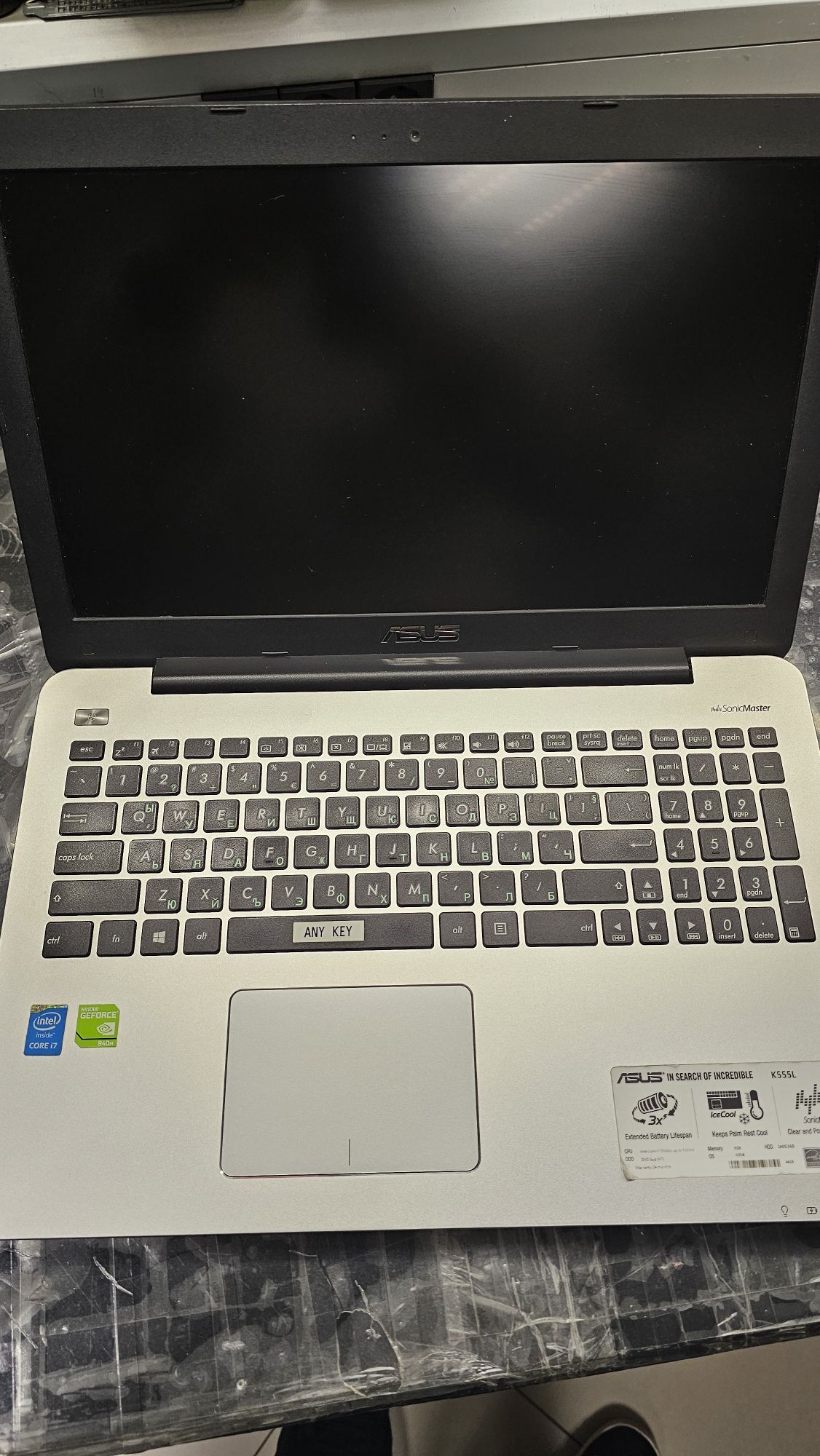 Лаптоп Asus K555L