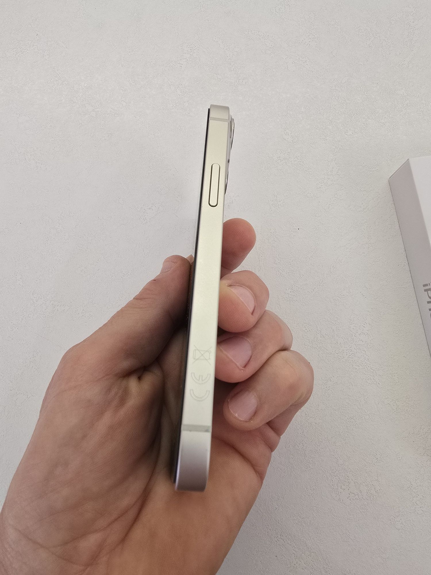 iPhone 13 mini Starlight 256GB 84%  battery