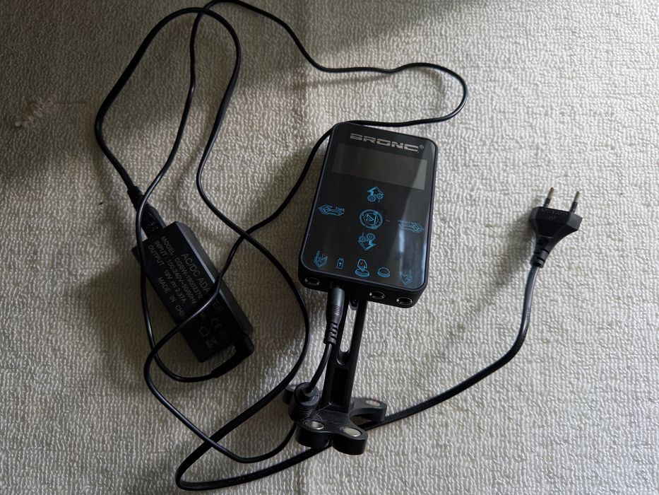 Power Supply (sursă pt aparat tatuat) Hummingbird Bronc M3