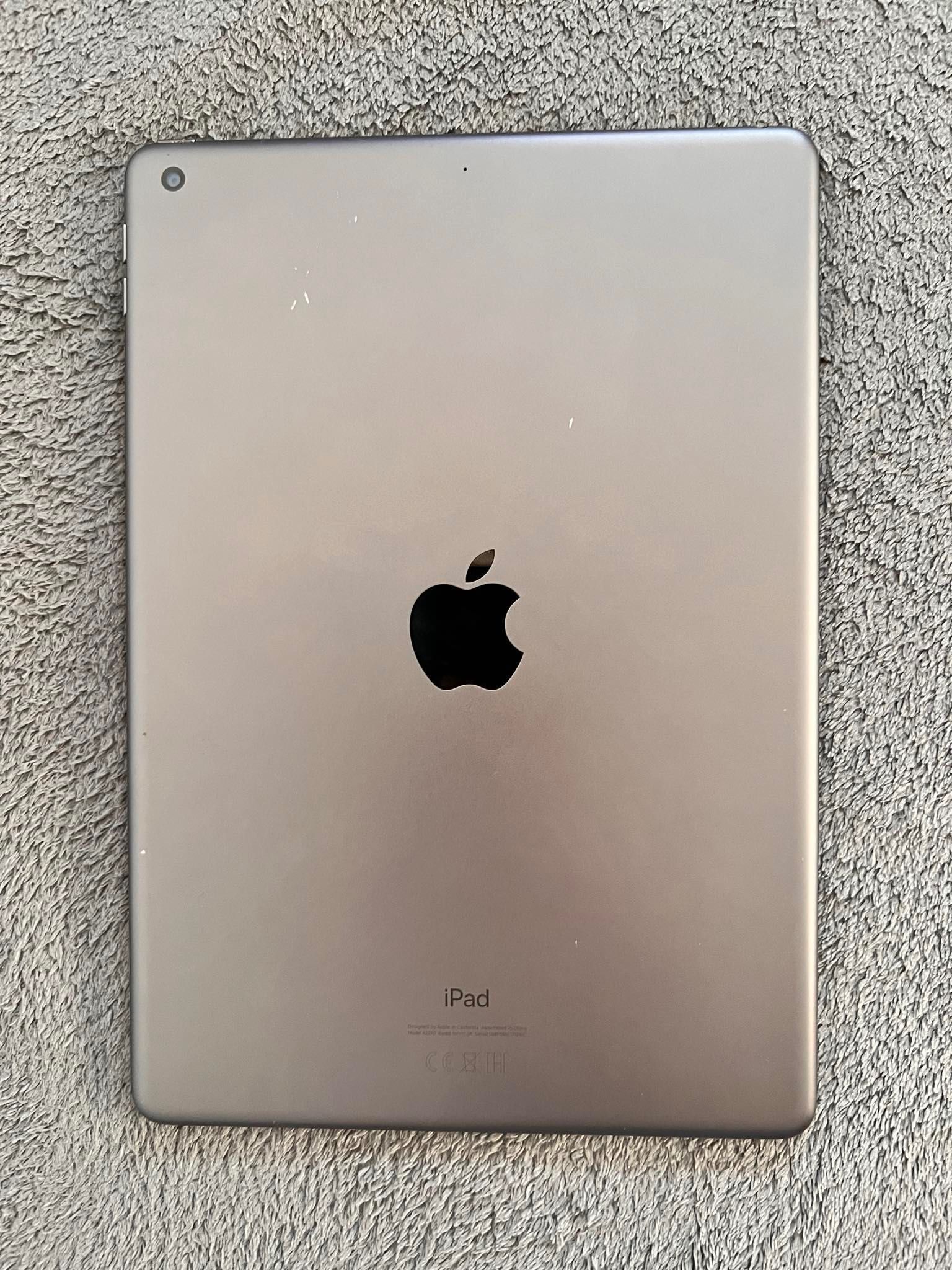 Vand Apple iPad 8