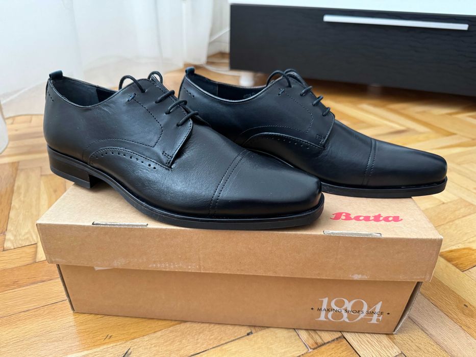 Pantofi eleganti Bata pentru barbati, piele naturala, marime 42, NOI