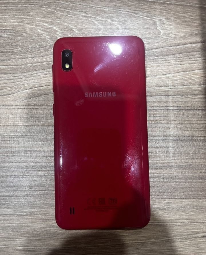 Samsung Galaxy A10.