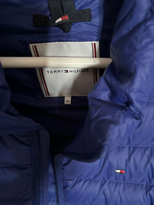 Tommy Hilfiger geaca de puf 176 cm - ca nou