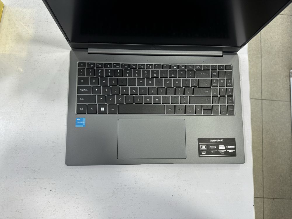 Yangi acer N4500 8/256 ssd lik yangi dizaynda mazza qilib ishlatadigan