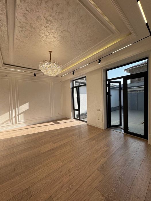 Енги 2,5 сотокли евро ховли  Парвоз