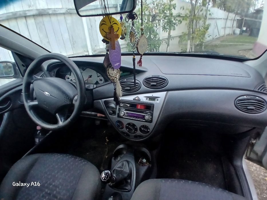 Ford Focus,  1.6 benzina