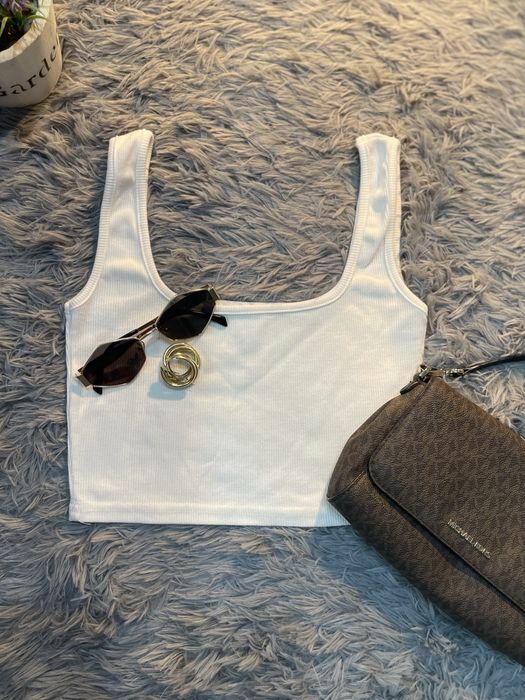 Женские стильные кофточки . Все бренд ! Дешево ! Срочно !