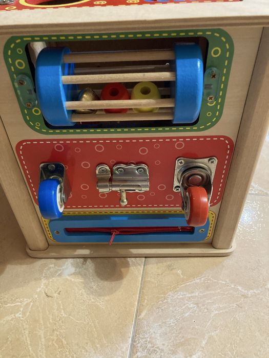 Дървен бизикуб почти нов