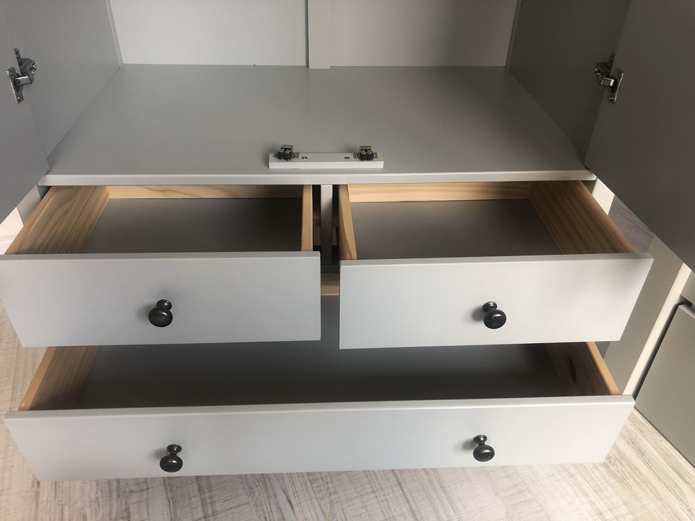 Vand MOBILIER camera SCOLAR din LEMN MASIV si MDF, GRI, import UK