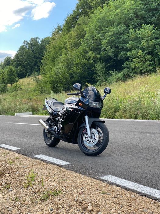 Vând moto Suzuki gsx600,din 1995