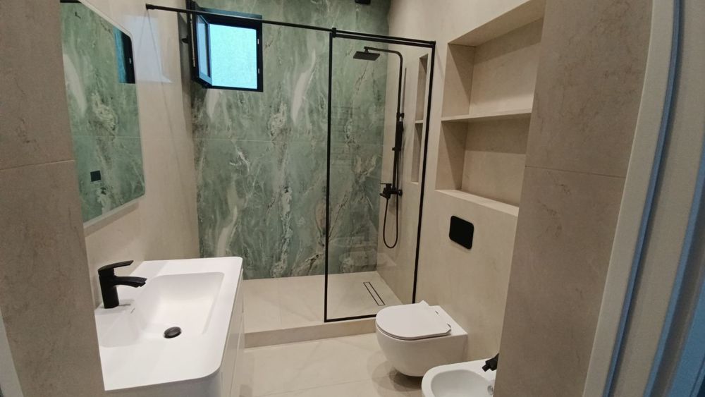 Новый евро дом 3 уровня,5,8соток,8комнат+2холла,ул.Шуртепа,Центр Лунач