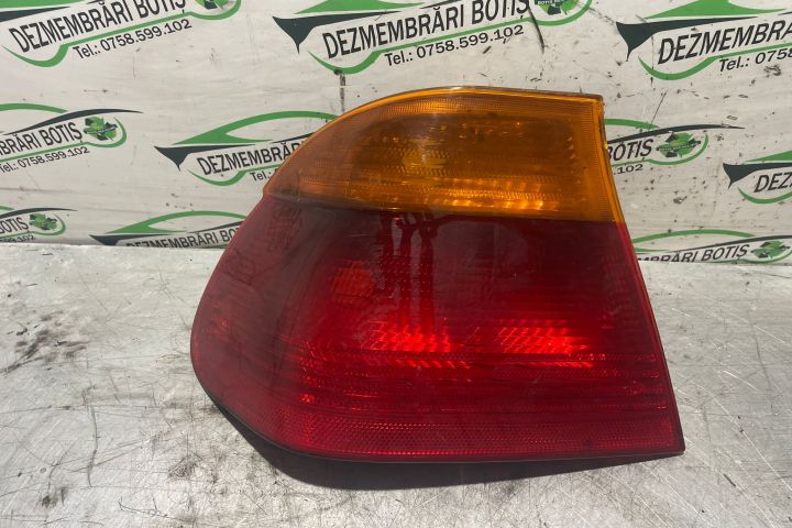 Lampa / Tripla stop stanga pe aripa BMW Seria 3 E46