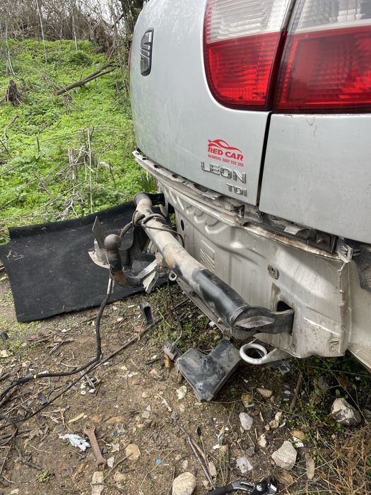 Теглич за Seat Leon