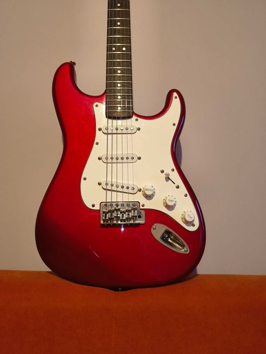 Chitara electrica Fender Squier Vibe 60 impecabila cu 1100 lei