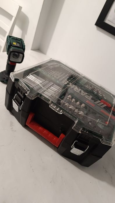 SET complet scule/filetanta Parkside+ bonus lanternă NOU