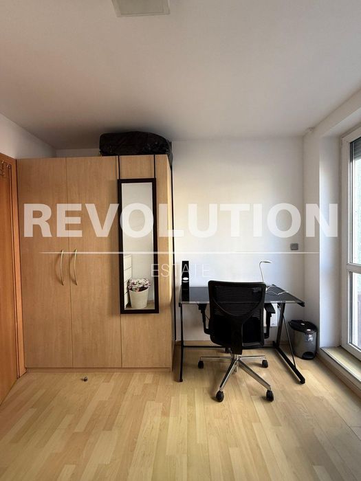 Просторен ТРИСТАЕН апартамент в района на Младежки хълм