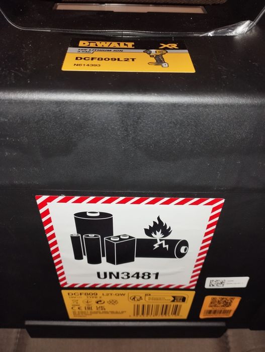 Mașina de găurit cu impact DeWalt