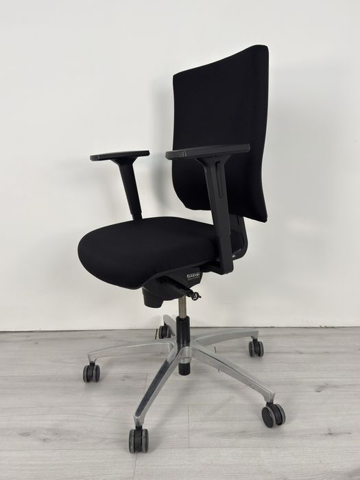 Ергономик офис стол Dauphin Ad Just magic2 черен плат страхотен дизайн