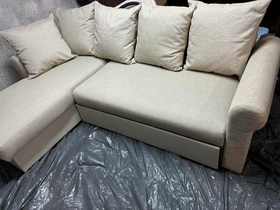 Разтегателен диван