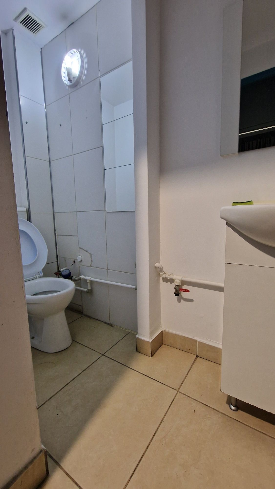 Cafenea / bar , afacere la cheie zona Brezoianu