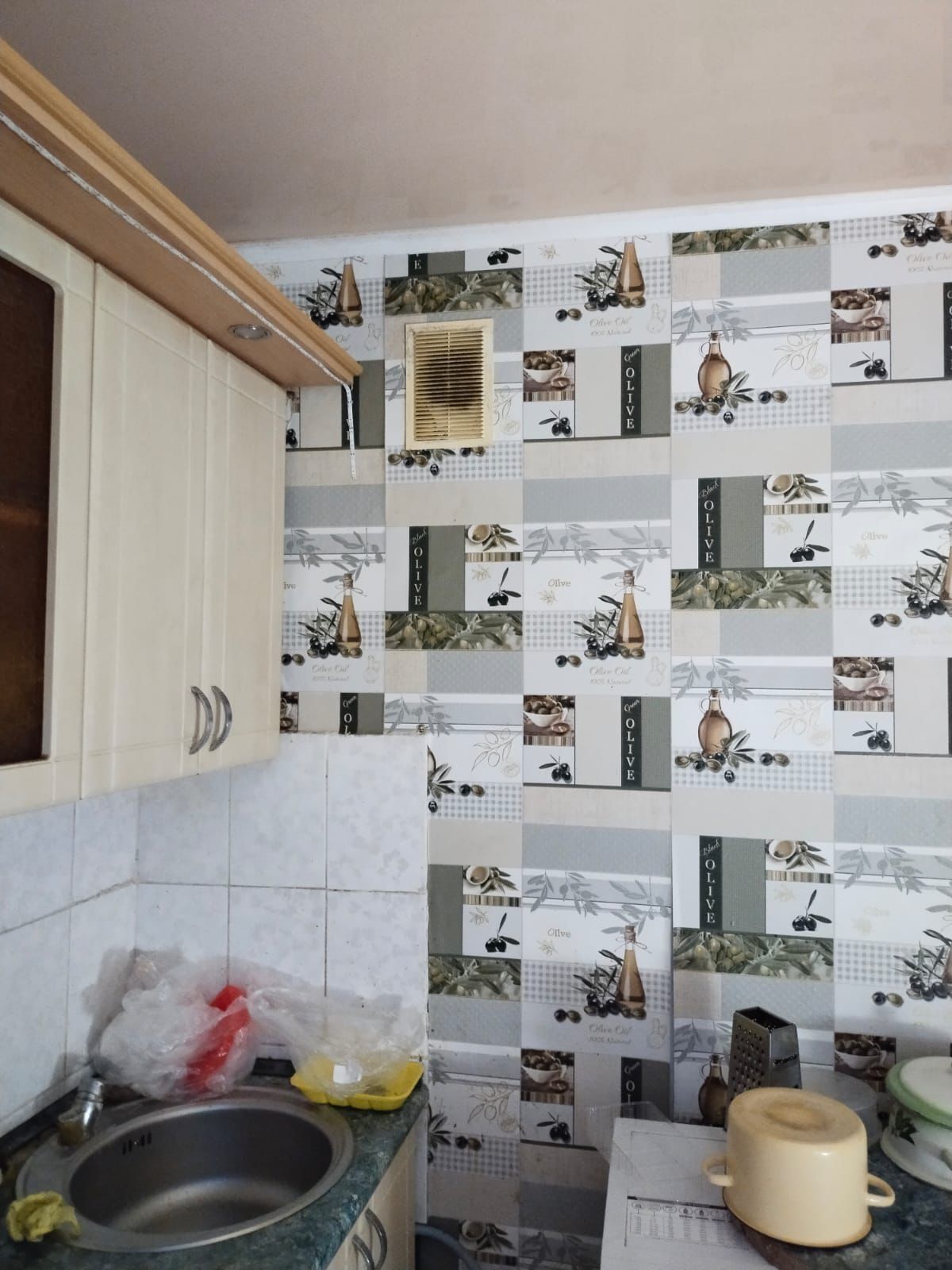 Продам 3 комн квартиру в Черемушках 18400