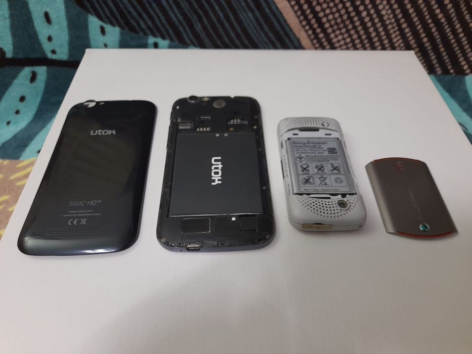 Telefon cu SIM standard Sony Ericsson W395 și Utok 500Q HD