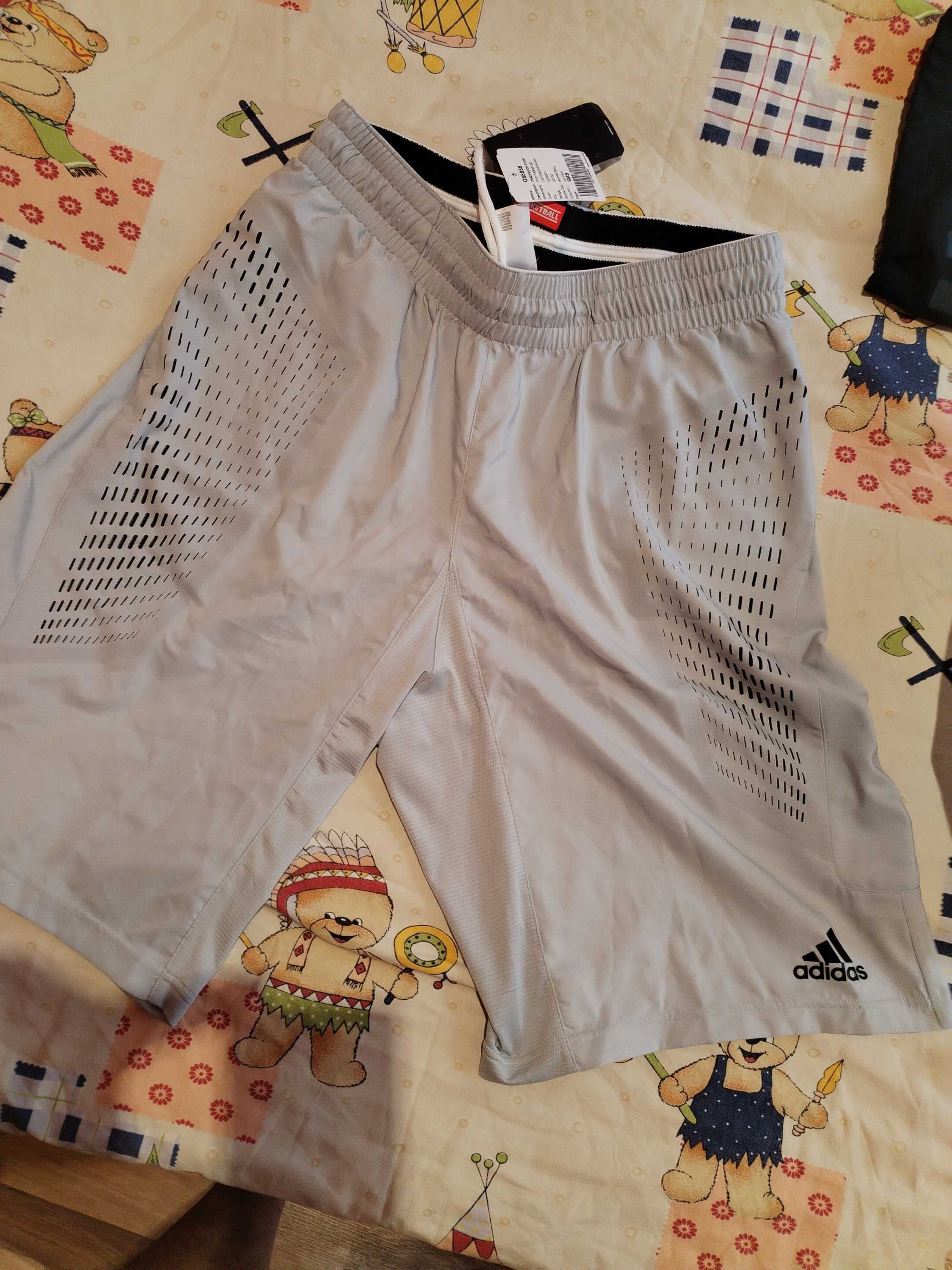 Adidas оригинален...