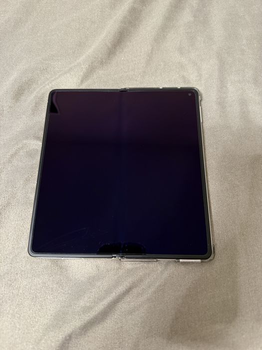 Huawei Mate X6 – 512 GB Nebula Red | Stare excelenta