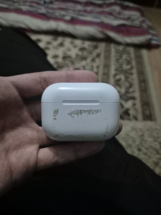 Airpods pro , с шумом в ушах