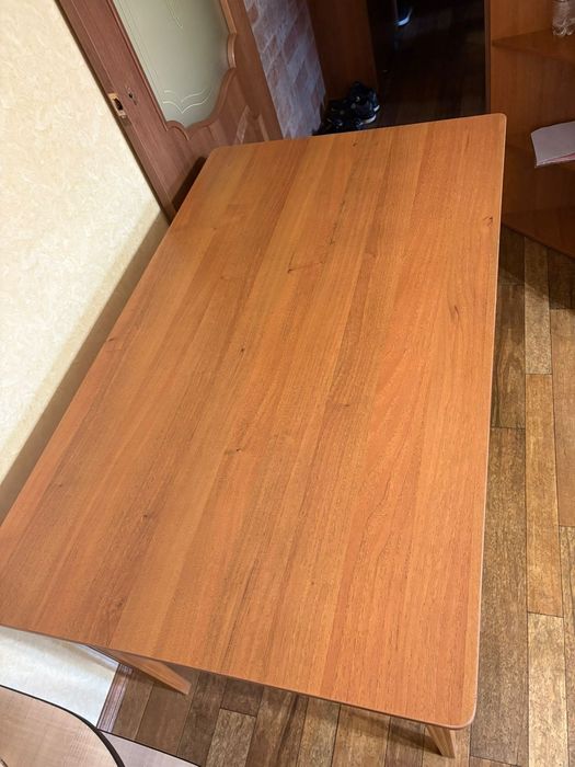 Стол ручной работы, полностью из дерева