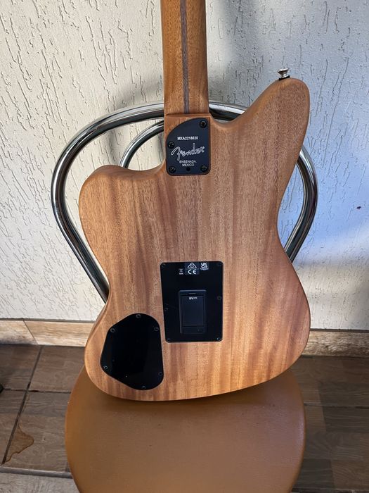 Fender acuostasonic jazzmaster