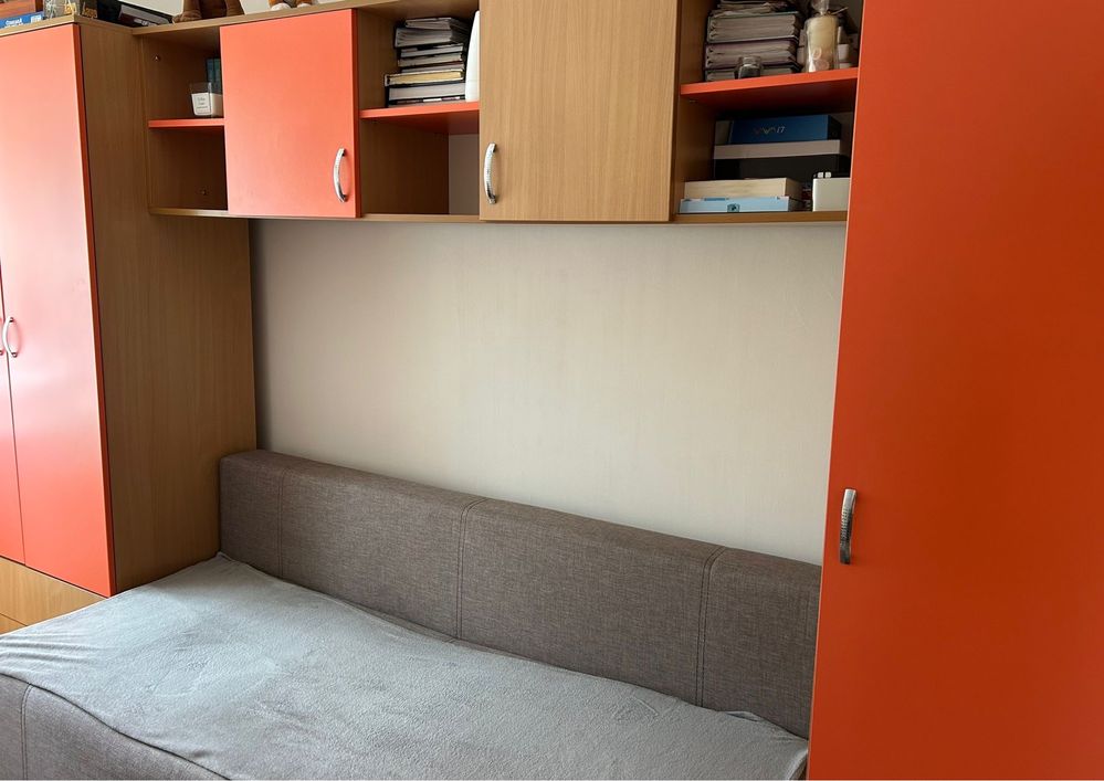 Vand mobila in stare buna